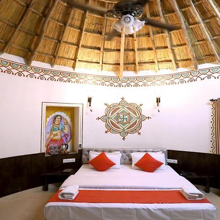 Hotel Vijayvargiya Dhani بيكانير المظهر الخارجي الصورة